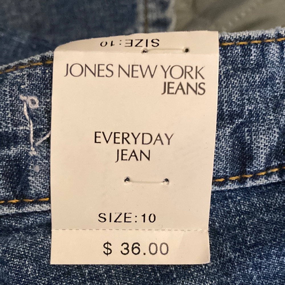 New w/tags Jones New York jeans size 10